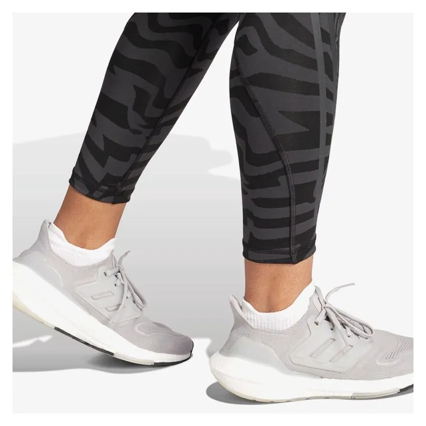 Zoomable product