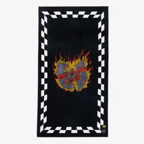 Blocks On Fire Towel 86 x 157 Cm