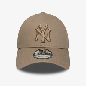 New York Yankees MLB League Essential 9FORTY Adjustable Cap