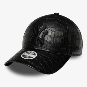 New York Yankees Womens MLB Pattern PU 9FORTY Adjustable Cap